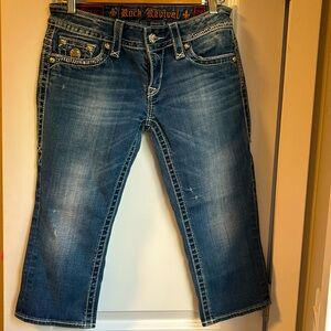 Rock Revival capri 29